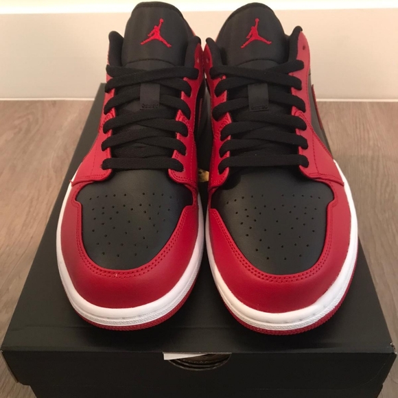Air jordan 1 low reverse bred mens shoes - Picture 3 of 7